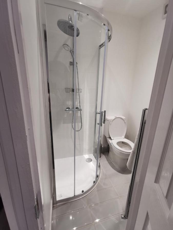 Studio Self Contained Double Bedroom London Exterior foto
