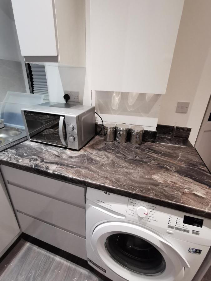 Studio Self Contained Double Bedroom London Exterior foto